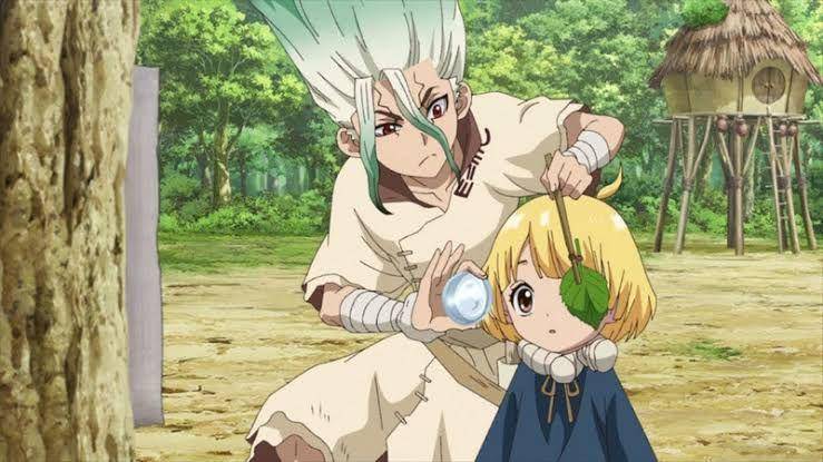 Senku membuat kacamata untuk Suika. (dok. TMS Entertainment/Dr. Stone)