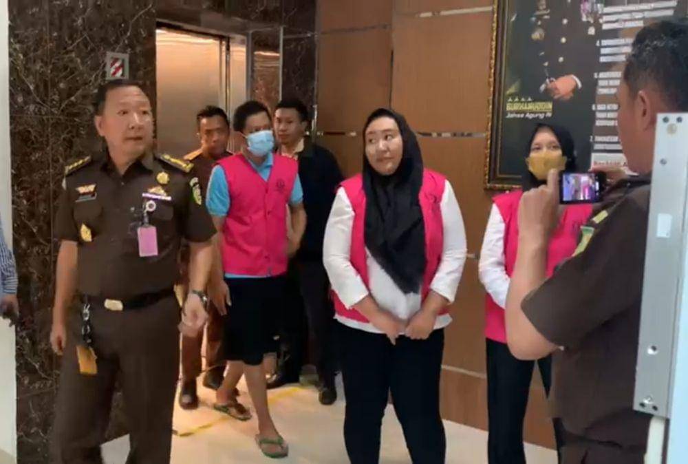 Pelimpahan tahap II korupsi Tukin di lingkungan Kejari Bandar Lampung. (Dok. Kejari Lampung)