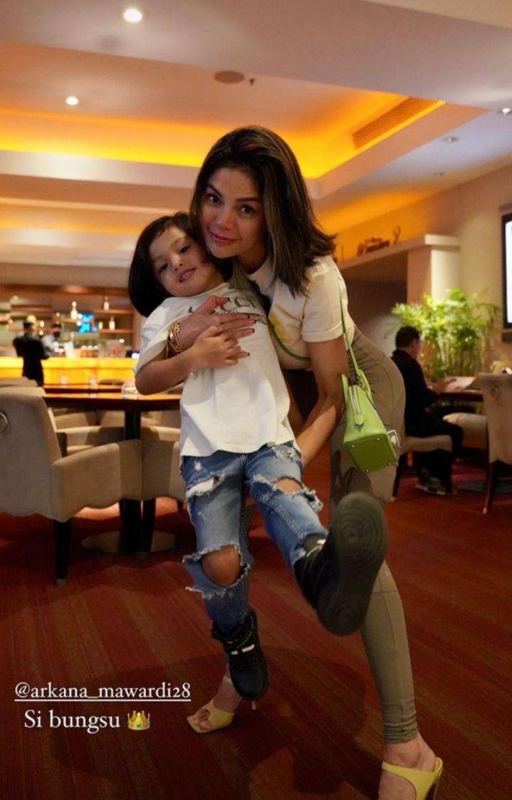 potret Nikita Mirzani quality time bareng kedua putranya (instagram.com/nikitamirzanimawardi_172)