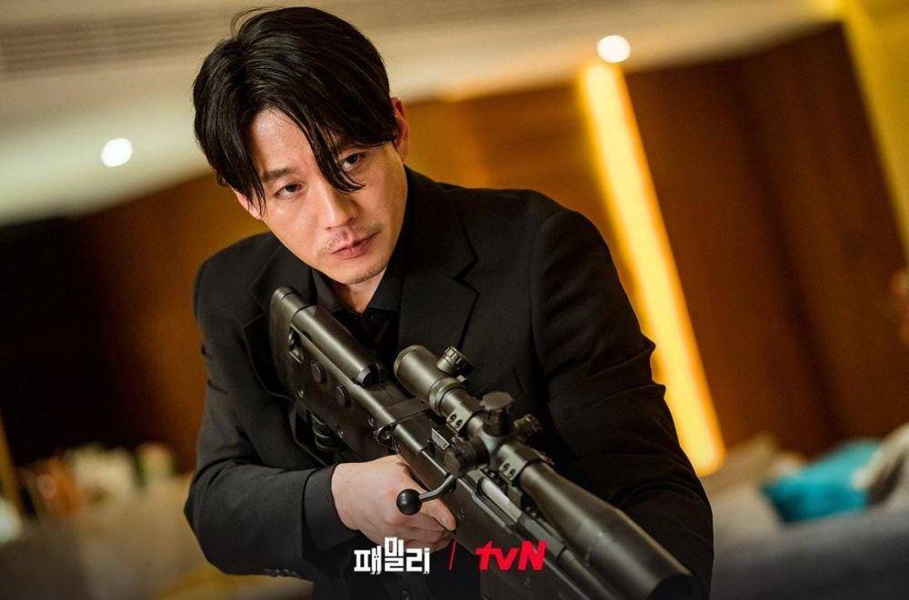 Jang Hyuk di drama Family: The Unbreakable Bond (instagram.com/tvn_drama)