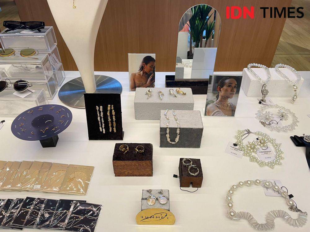 The New Lumine Ashta Pop-Up Store. (12/5/23) (IDNTimes/Dina Fadillah Salma)