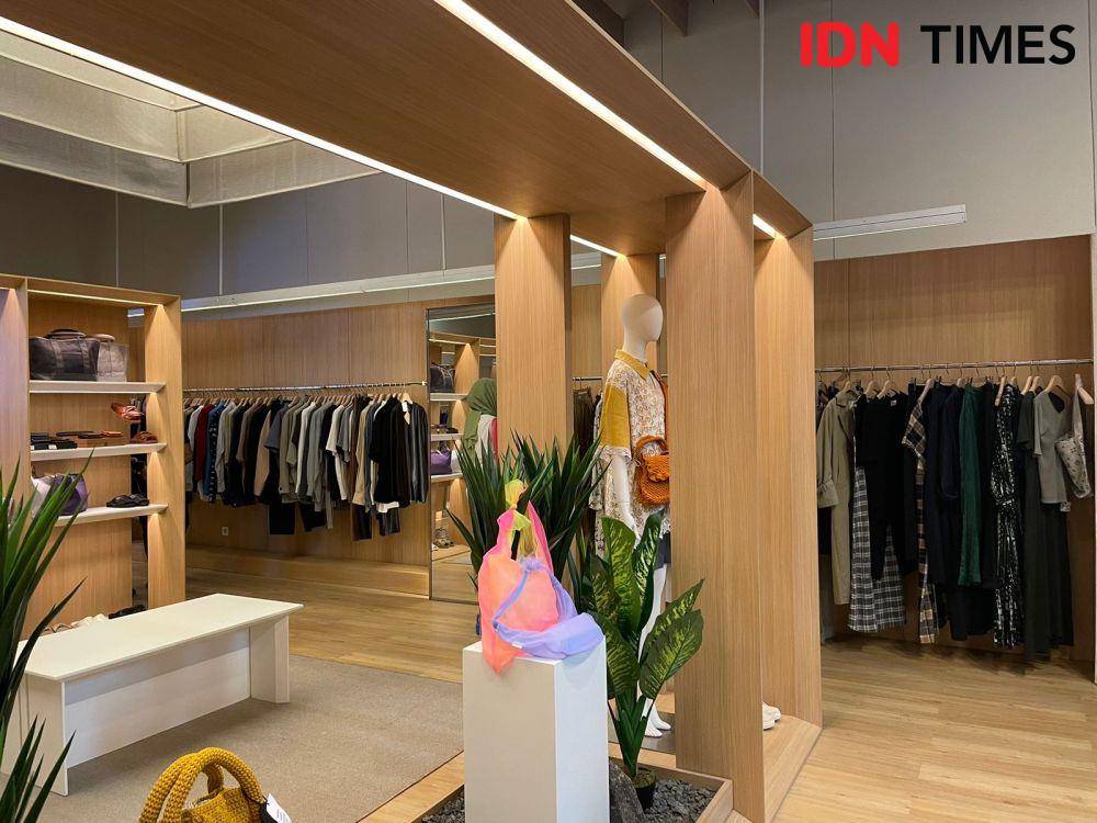The New Lumine Ashta Pop-Up Store. (12/5/23) (IDNTimes/Dina Fadillah Salma)
