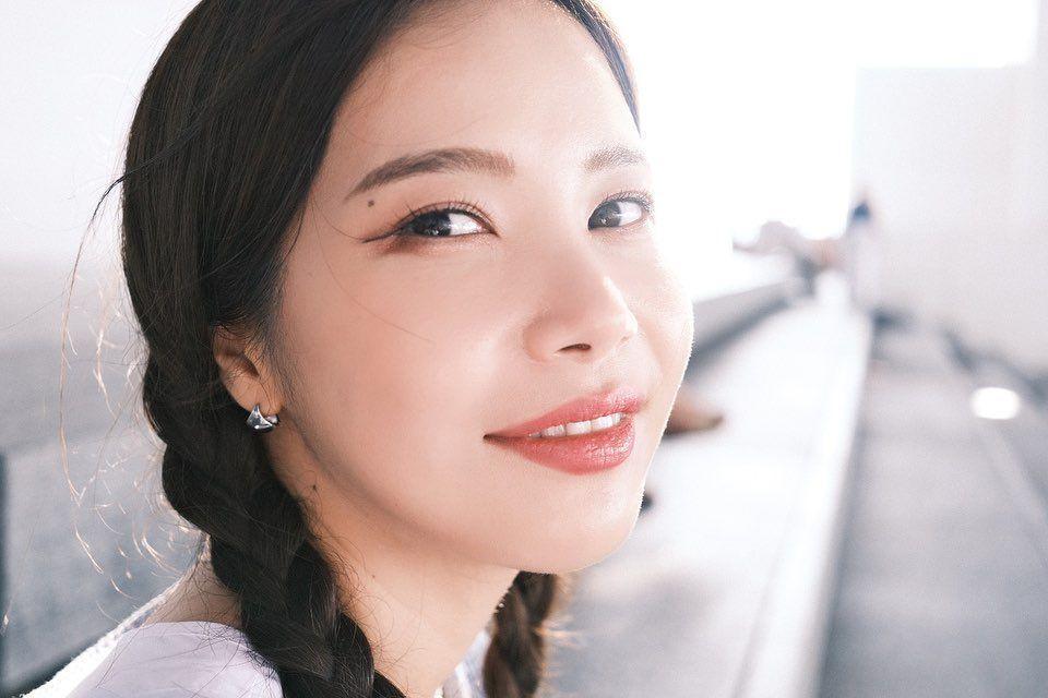Potret Solar MAMAMOO (instagram.com/solarkeem)