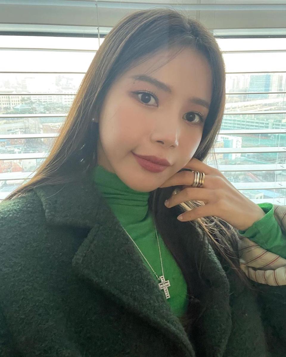 Potret Solar MAMAMOO (instagram.com/solarkeem)
