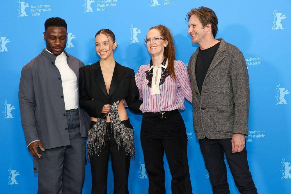 Marchánt Davis, Sydney Sweeney, Tina Satter, dan Josh Hamilton di Berlin International Film Festival 2023 (instagram.com/berlinale.panorama)