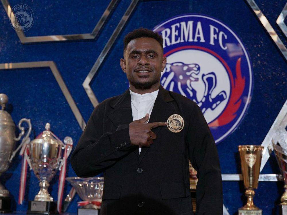 Samuel Balinsa (instagram.com/aremafcofficial)