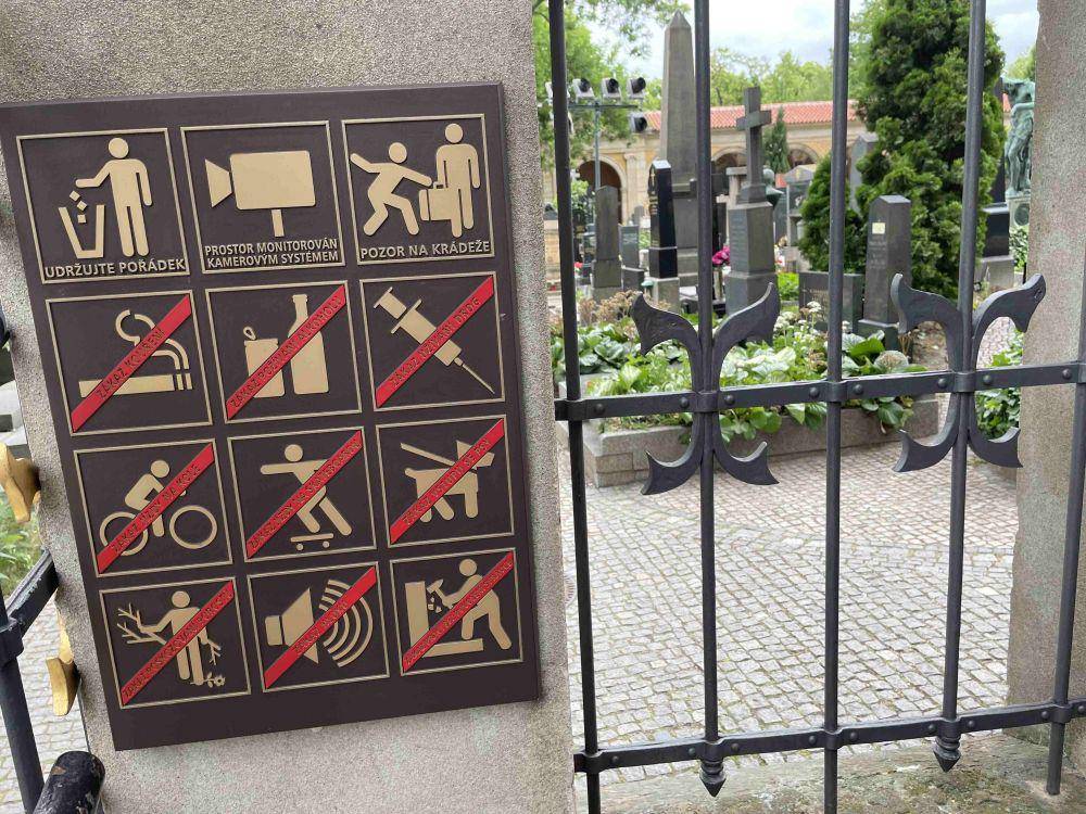 potret hal menarik di Praha (reddit.com/user/shiroandae)