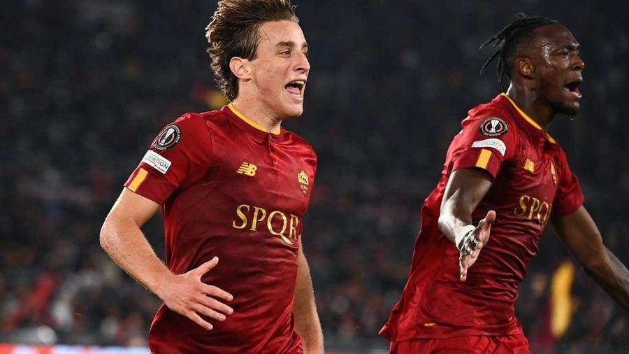 Edoardo Bove (kiri) (asroma.com)