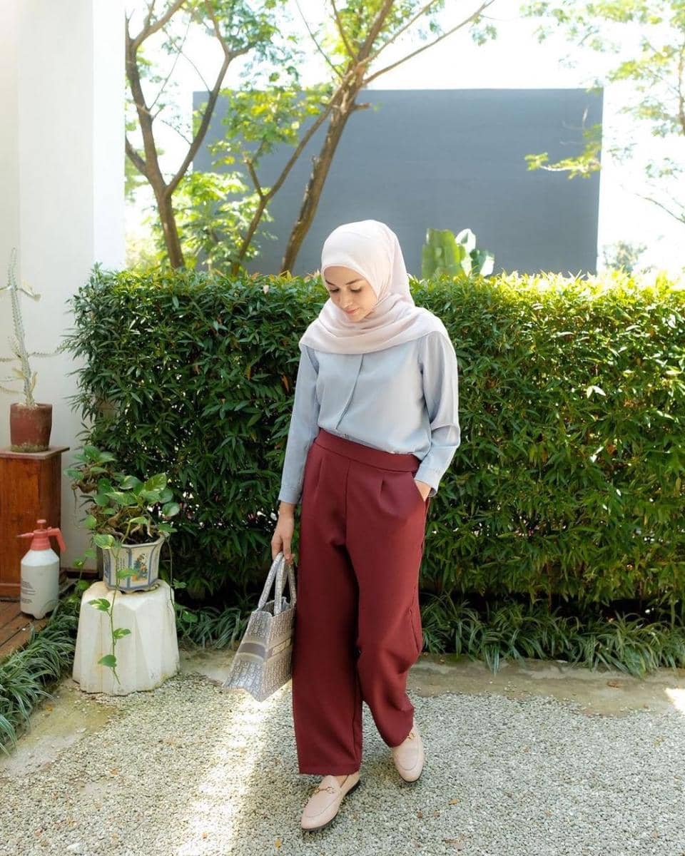 Office look Nina Zatulini (instagram.com/ninazatulini22)