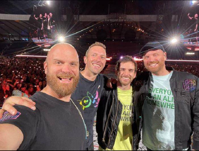 Instagram.com/@coldplay
