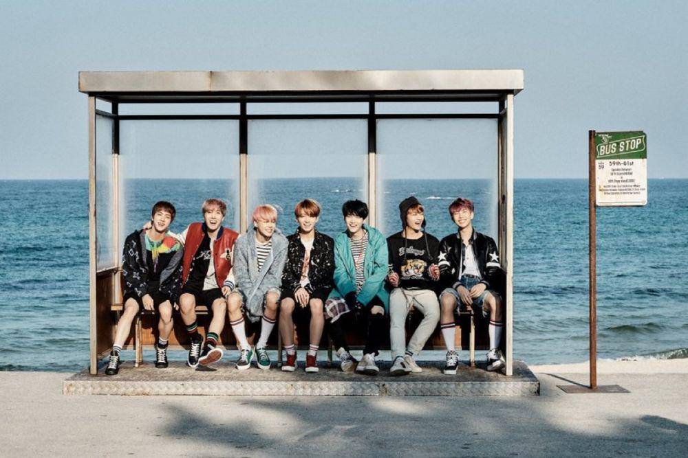 BTS (twitter.com/bighit_music)