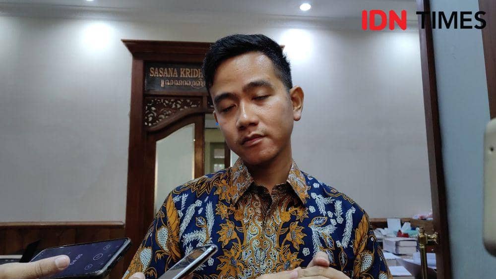 Pernah Dicium Relawan, Gibran Mengaku Masih Trauma Hadiri Musra Jokowi