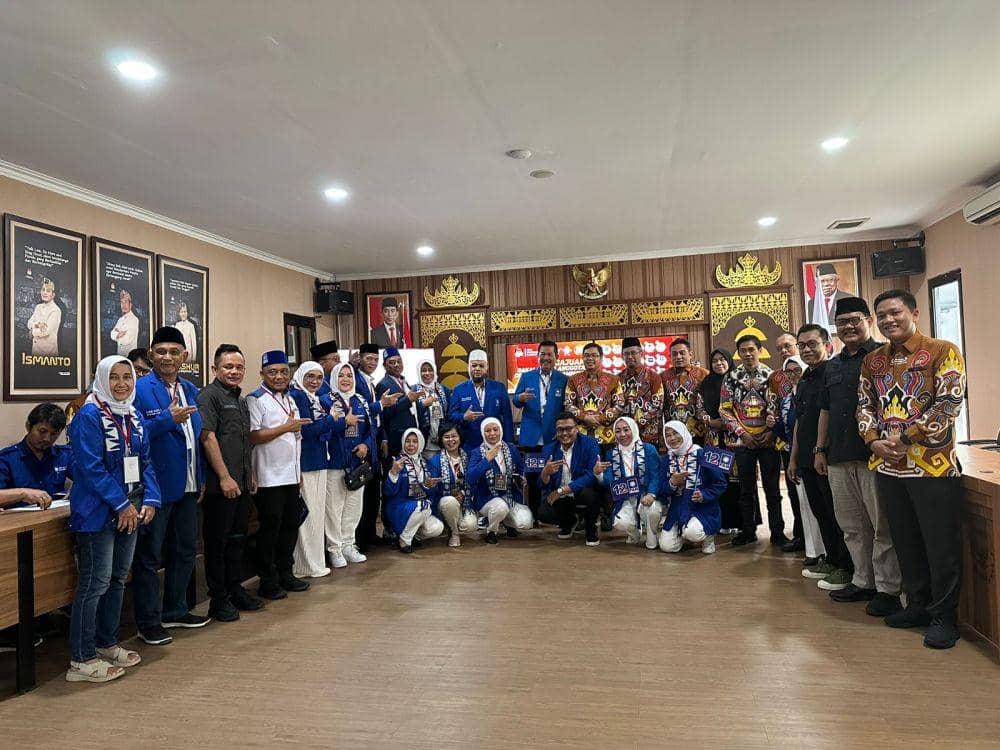DPD PAN Lampung daftarkan bacaleg ke kantor KPU Lampung. (IDN Times/istimewa).