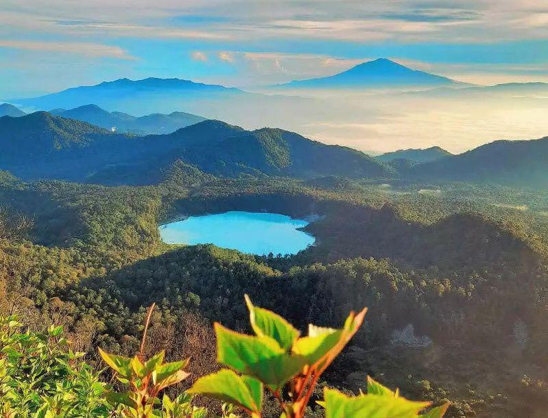 5 Rekomendasi Wisata Alam di Garut, Pemandangannya Memukau!