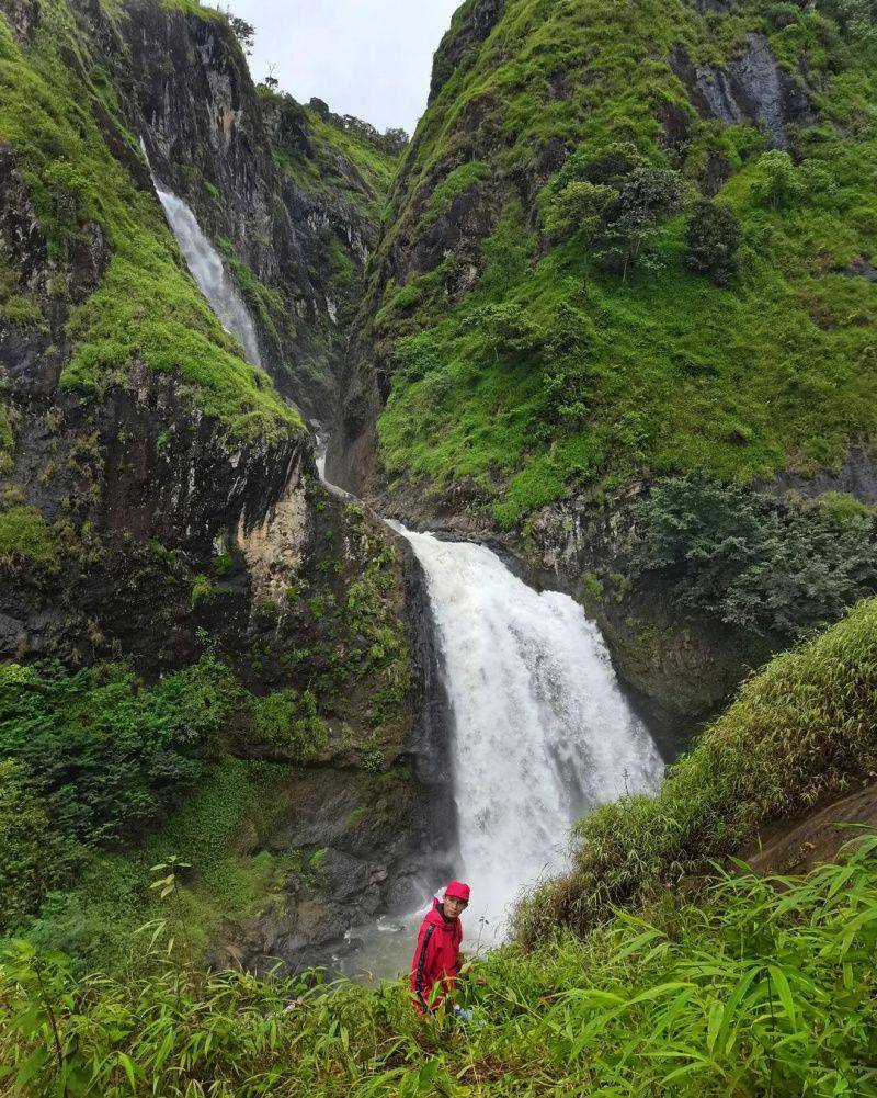 gambar pemandangan di Curug Nyogong (instagram.com/waragan_rahman)