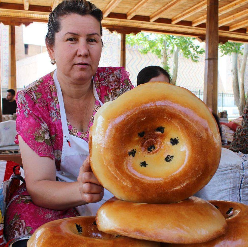 Samarkand bread (instagram.com/megubeaver)