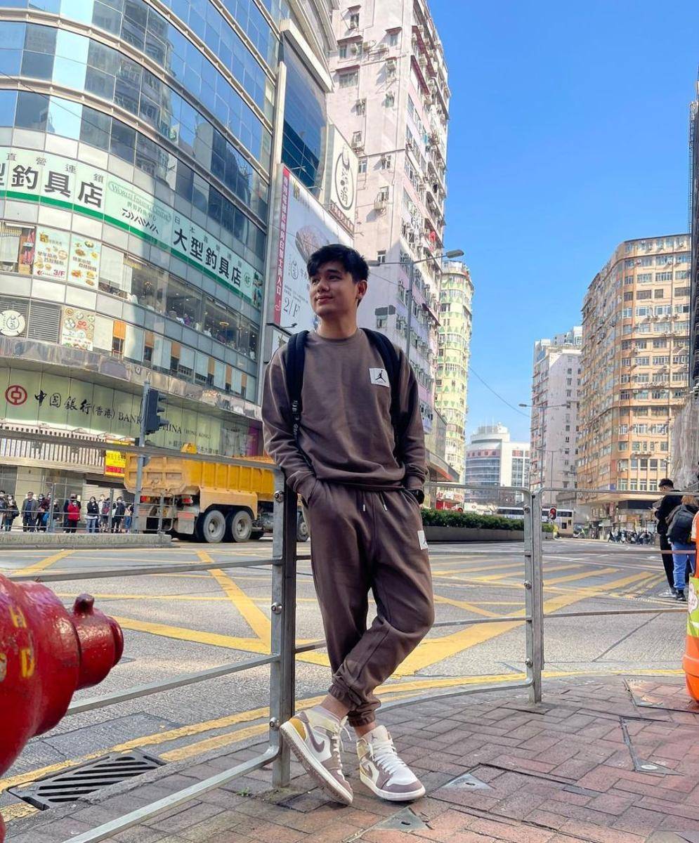 Outfit Rayn Wijaya (instagram.com/raynwijaya26)