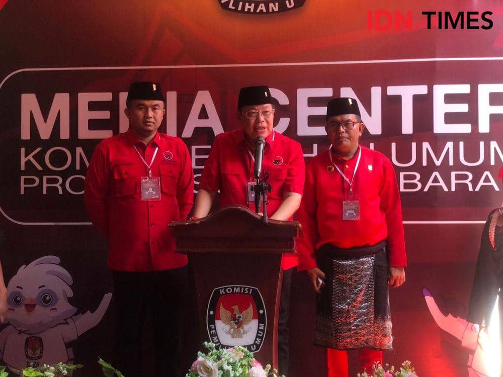 Ketua Dewan Pimpinan Daerah (DPD) PDIP Sumatera Barat, Alex Indra Lukman. IDN Times/Andri NH