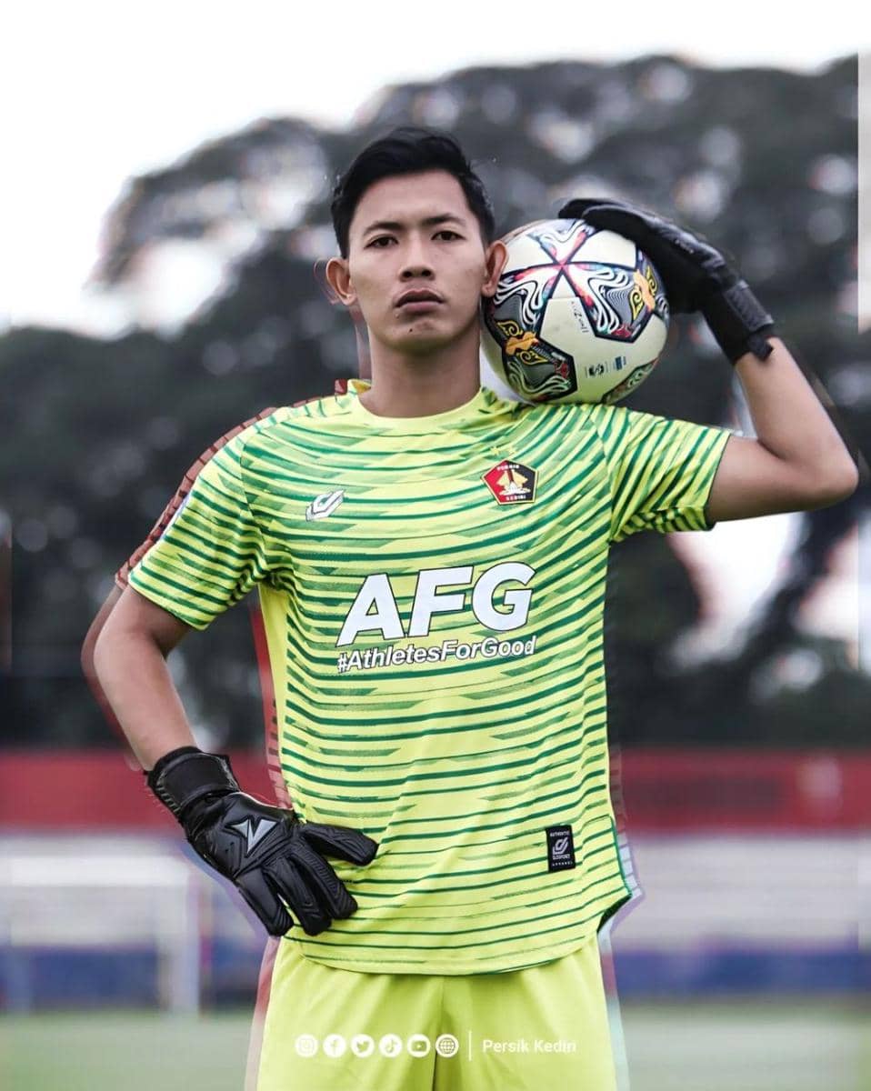 Eko Saputro, kiper baru Persik Kediri. Instagram.com/ persikfcoffcial