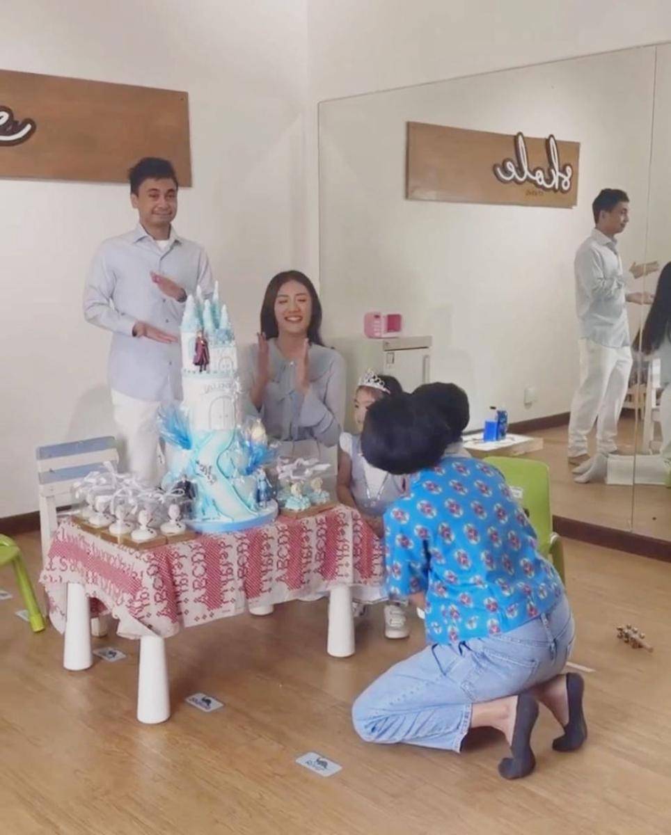 potret perayaan ulang tahun Alinea (instagram.com/anissaaziza)
