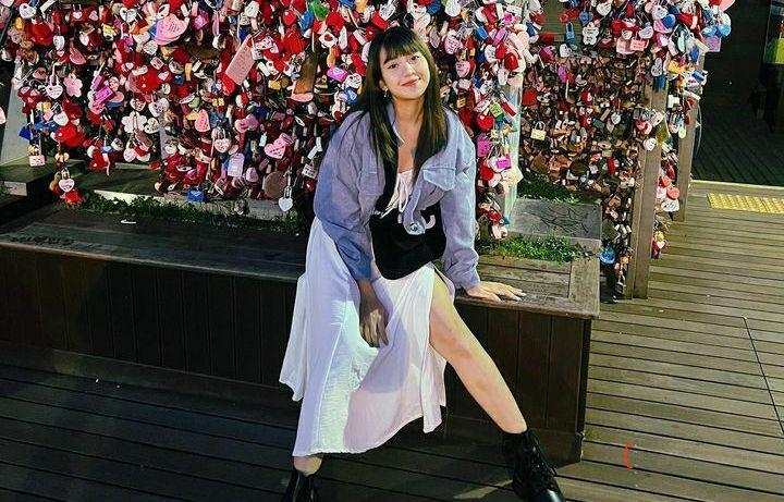 10 Potret Ghea Indrawari di Korea, Interview Pemain Black Knight!