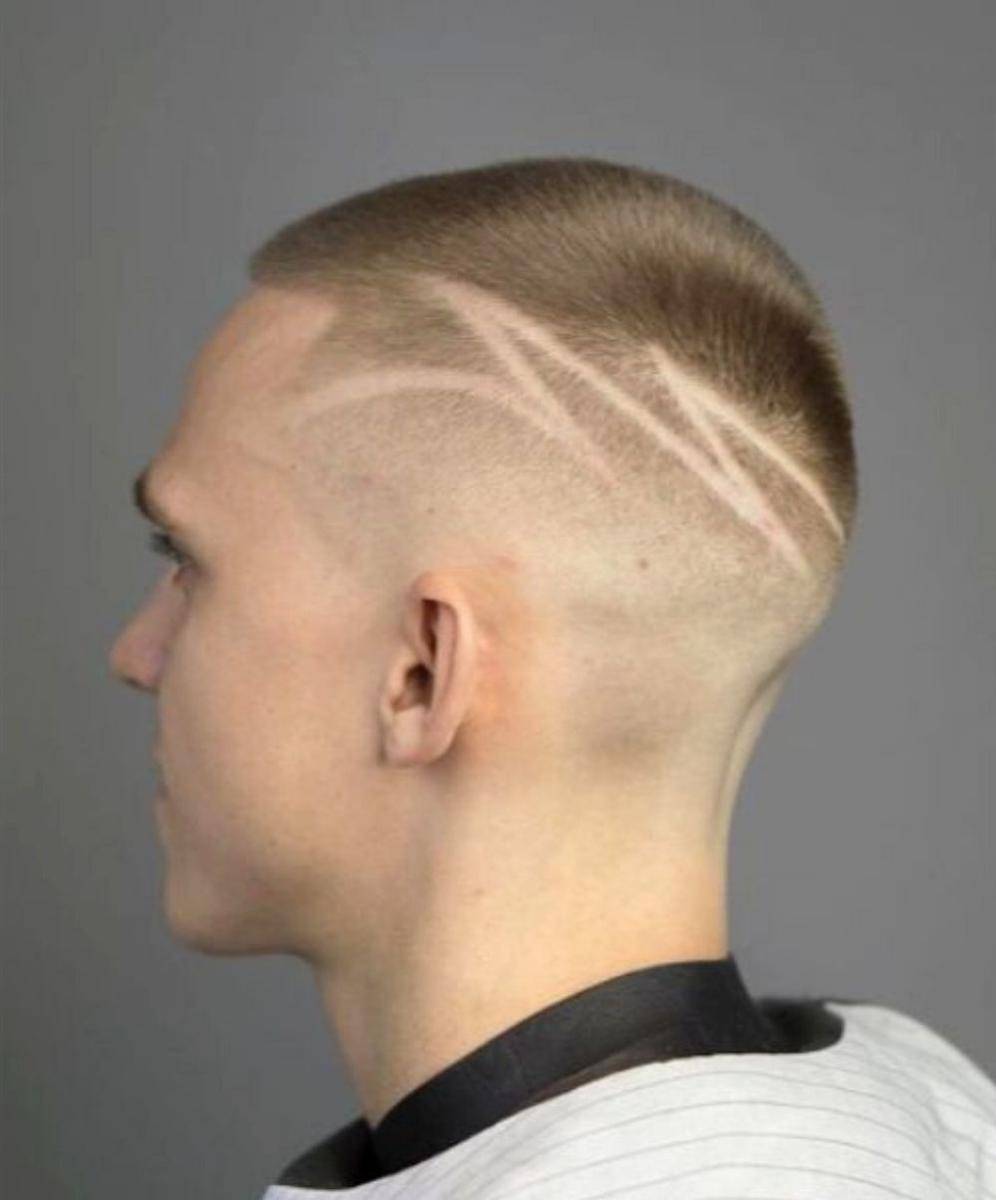 High and tight with freestyle design sebagai model rambut paquito (pinterest.com)
