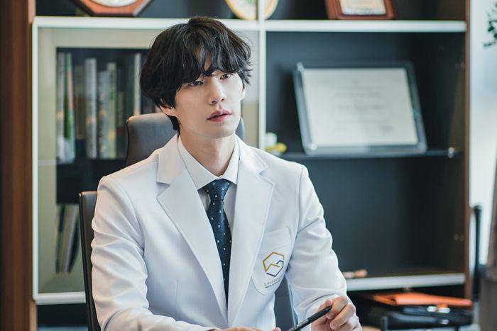 cuplikan Song Jae Rim di drakor All That We Loved (dok. Saram Entertainment/Song Jae Rim)