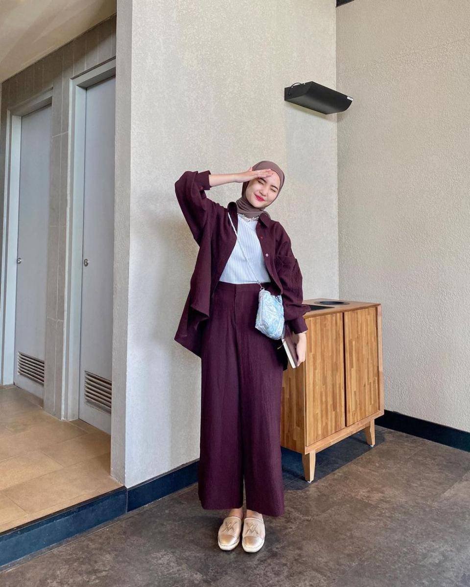 inspirasi OOTD cewek kue ala Intan Ghazella (instagram.com/intanghazll_)