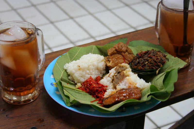 ilustrasi nasi jamblang (flickr.com/Cak-cak)