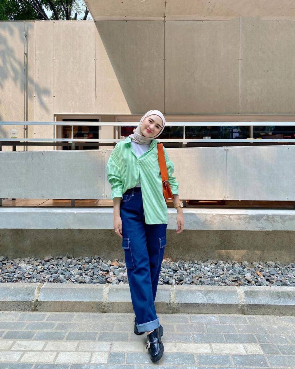 inspirasi OOTD cewek kue ala Intan Ghazella (instagram.com/intanghazll_)