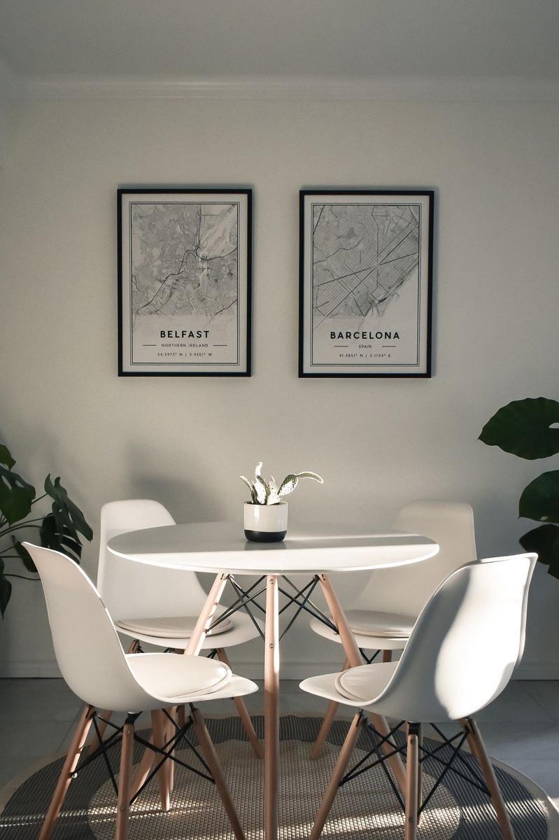 inspirasi ruang makan monokrom (unsplash.com/jakegoossen)
