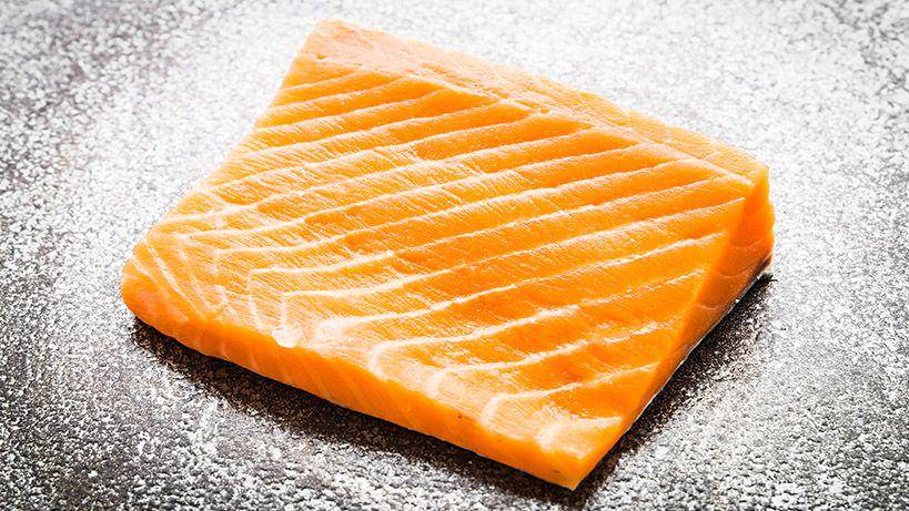 foto daging ikan salmon (freepik.com)