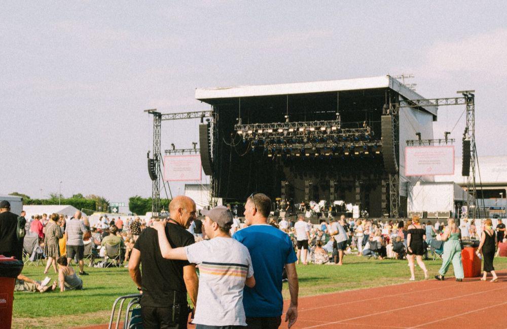 ilustrasi tempat konser (pexels.com/Lisa Fotios)
