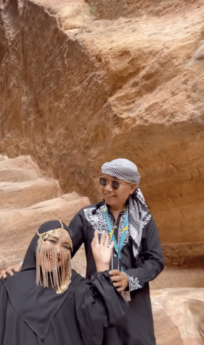 potret liburan Umi Kalsum ke Yordania (instagram.com/mom_ayting92_)