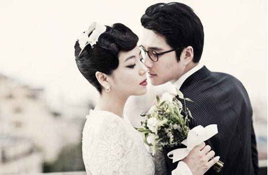 Lee Semi, istri Min Woo Hyuk (soompi.com)