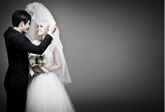 Lee Semi, istri Min Woo Hyuk (soompi.com)