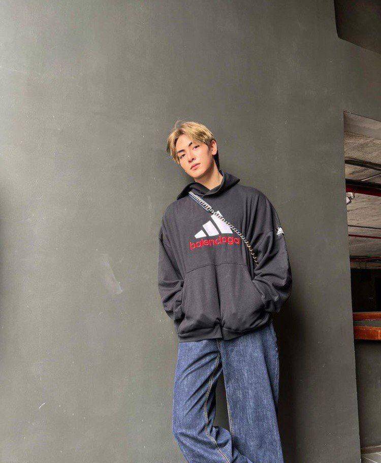 potret Joong Archen (instagram.com/chen_rcj)