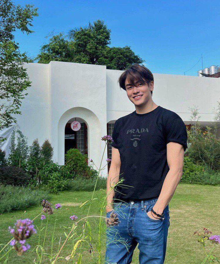 potret Joong Archen (instagram.com/chen_rcj)