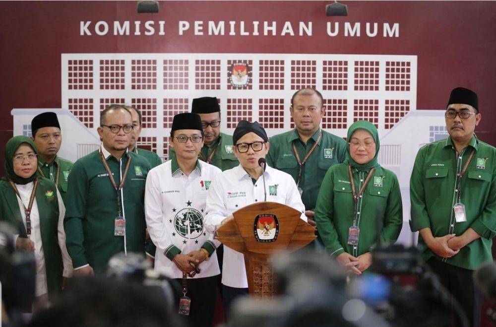 Ketua Umum Partai Kebangkitan Bangsa (PKB), Muhaimin Iskandar ketika memberikan keterangan pers di kantor KPU usai menyerahkan bacaleg untuk pemilu 2024. (www.instagram.com/@dpp_pkb)
