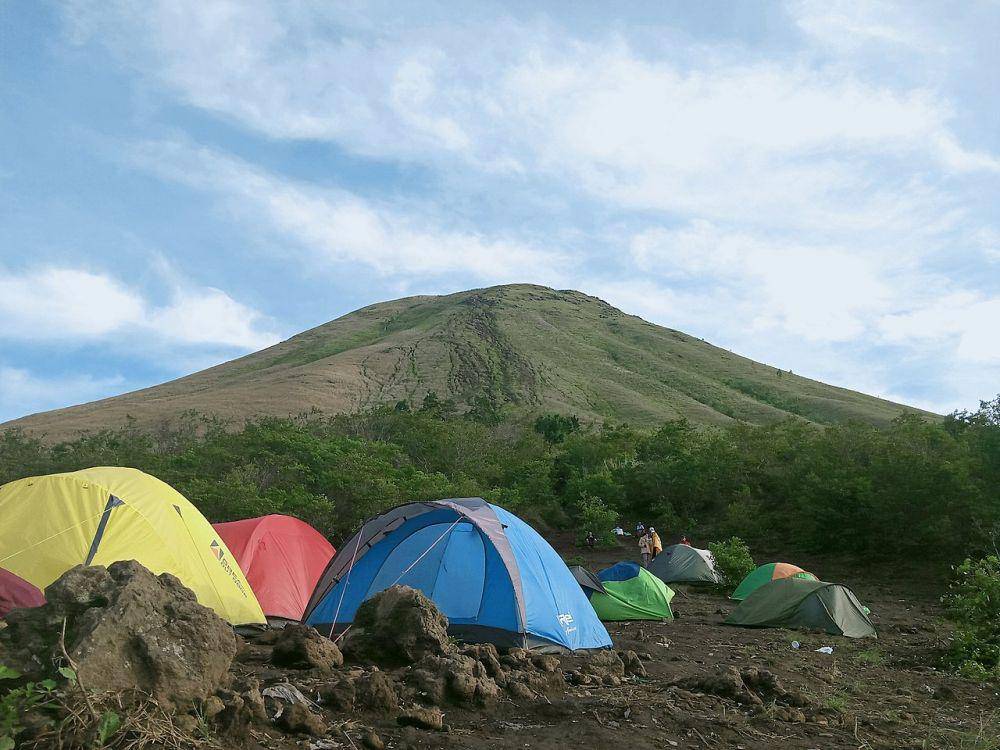 Gunung Penanggungan (commons.wikimedia.org/Elhama02)