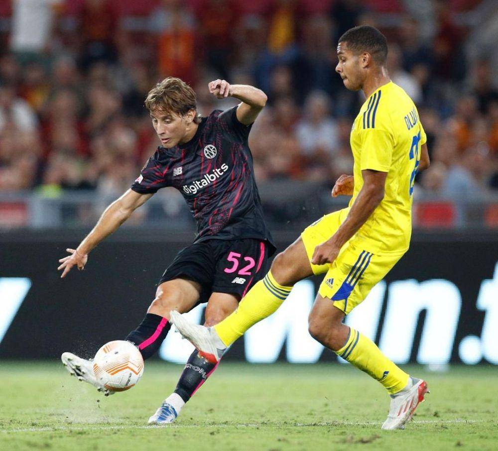 Edoardo Bove saat berseragam AS Roma. (instagram.com/edo_bove)