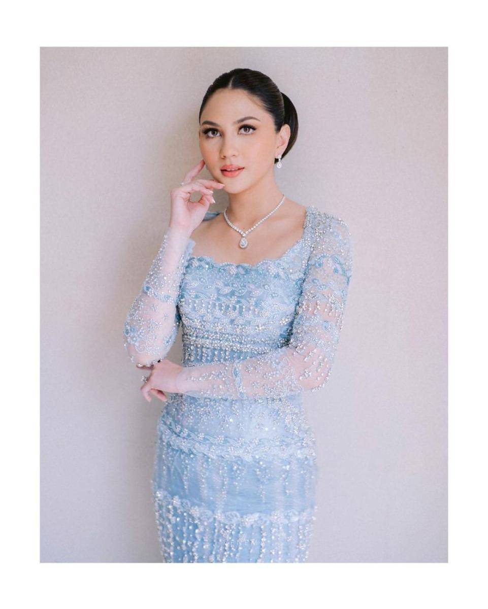 Busana Jessica Mila. (instagram.com/venemapictures)