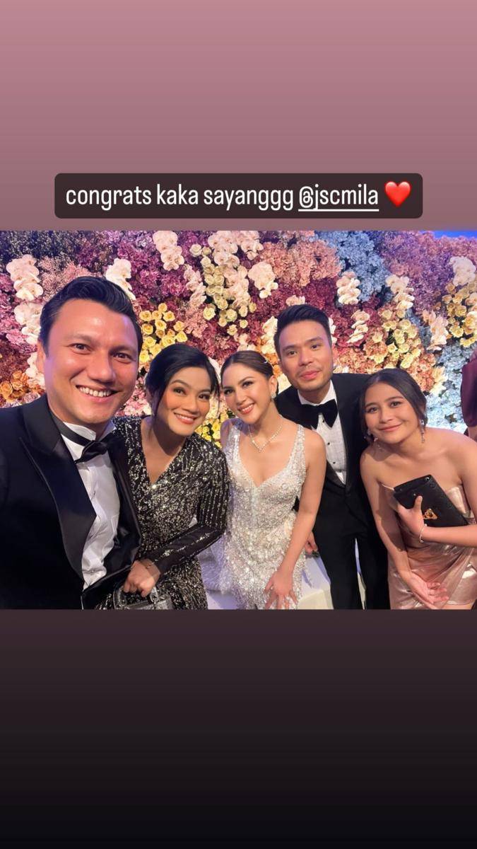 Potret artis di resepsi Jessica Mila dan Yakup Hasibuan (instagram.com/prillylatuconsina96)