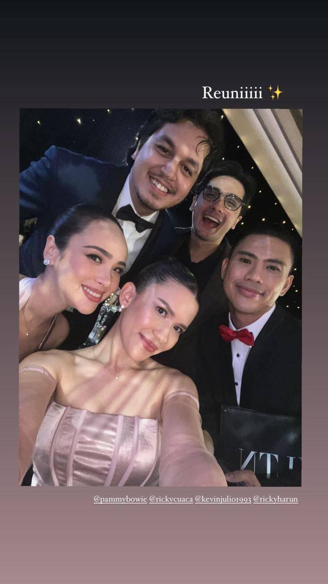 Potret artis di resepsi Jessica Mila dan Yakup Hasibuan (instagram.com/michellejoan_)