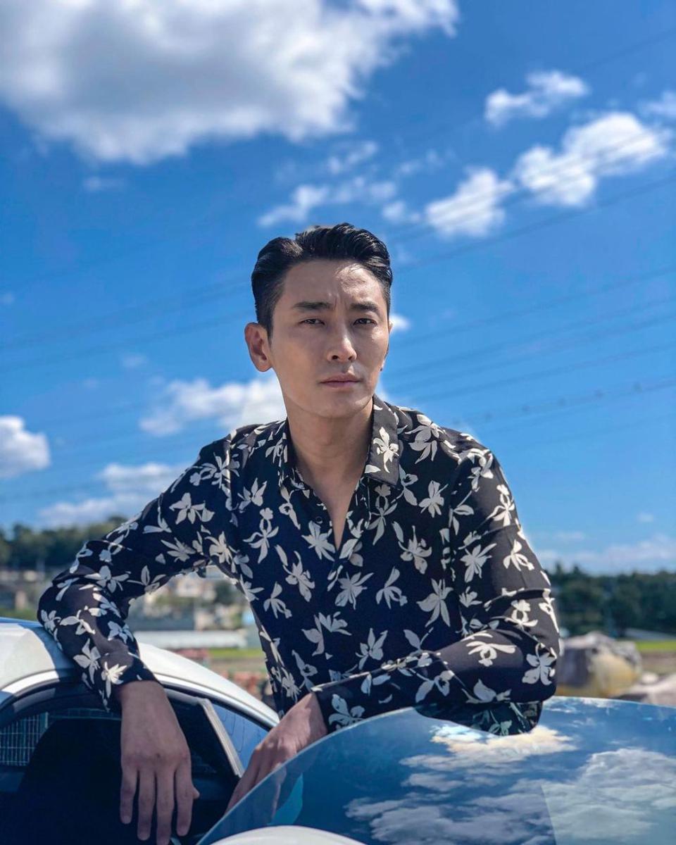 Ilustrasi foto selfie Ju Ji Hoon ( Instagram.com _jujihoon ) )