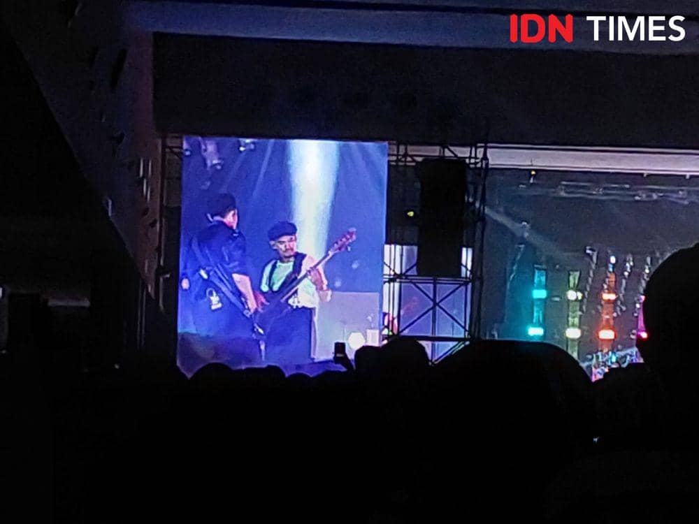 Maliq & D'essentials menggelar konser tunggal, untuk merayakan 20 tahun (IDN Times/Erfah Nanda)