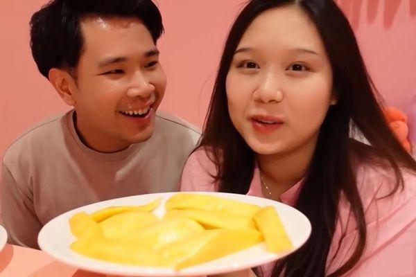 8 Potret Sisca Kohl Lagi Ngidam, Makan Nasi Cuma Mau di Kotak