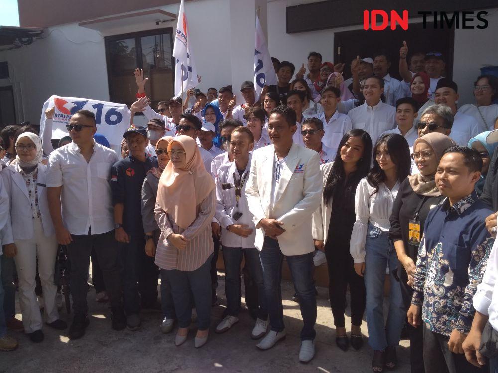 Perindo Daftarkan Dede Sunandar dan Juwita Bahar Bacaleg di Bekasi