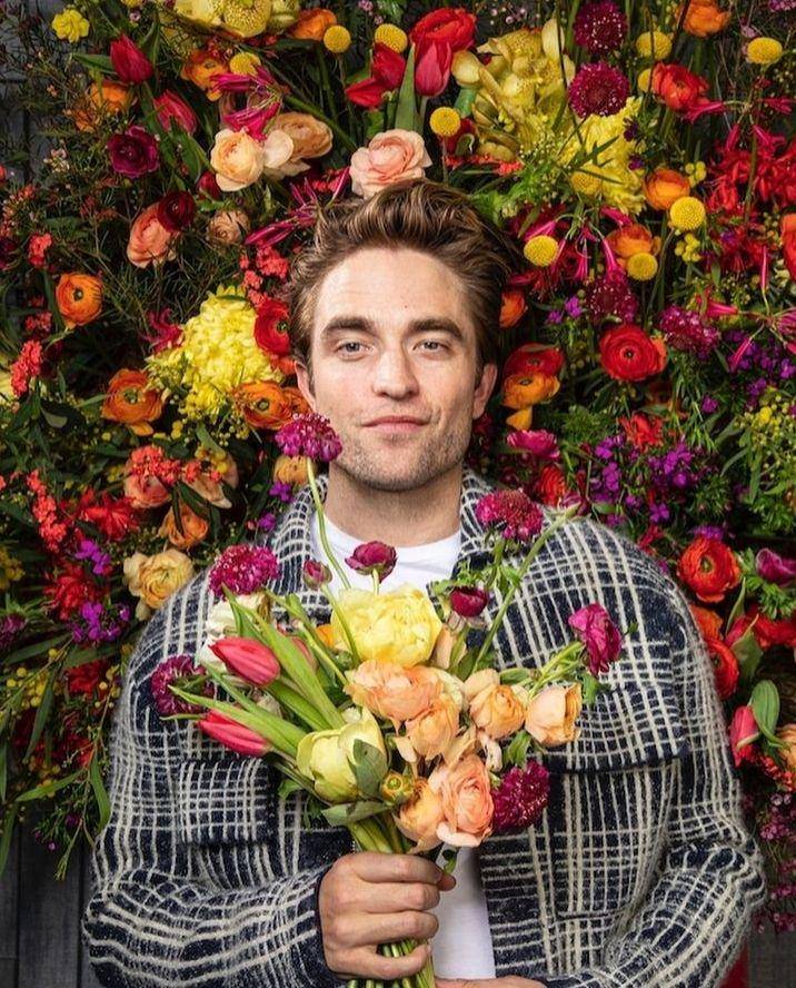 potret Robert Pattinson (instagram.com/robertpattinsonofficial)