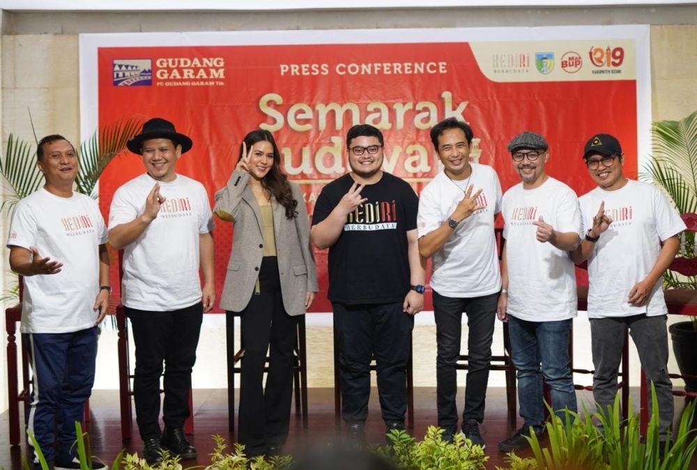 Puncak Rangkaian HUT Ke-1219, Pemkab Kediri Hadirkan Padi dan Raisa